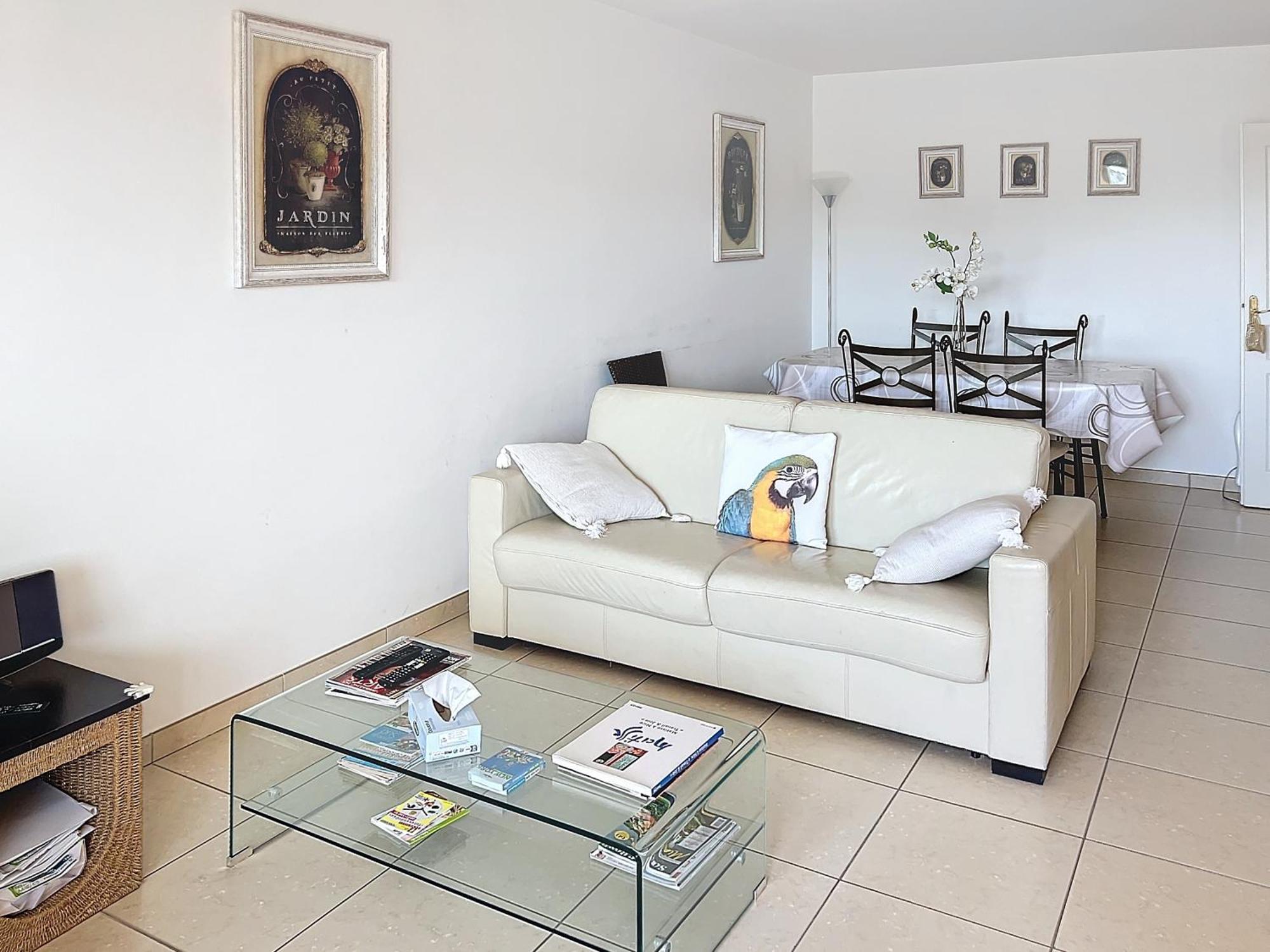 2 Bedroom With Pool 2 Bathrooms 339 *