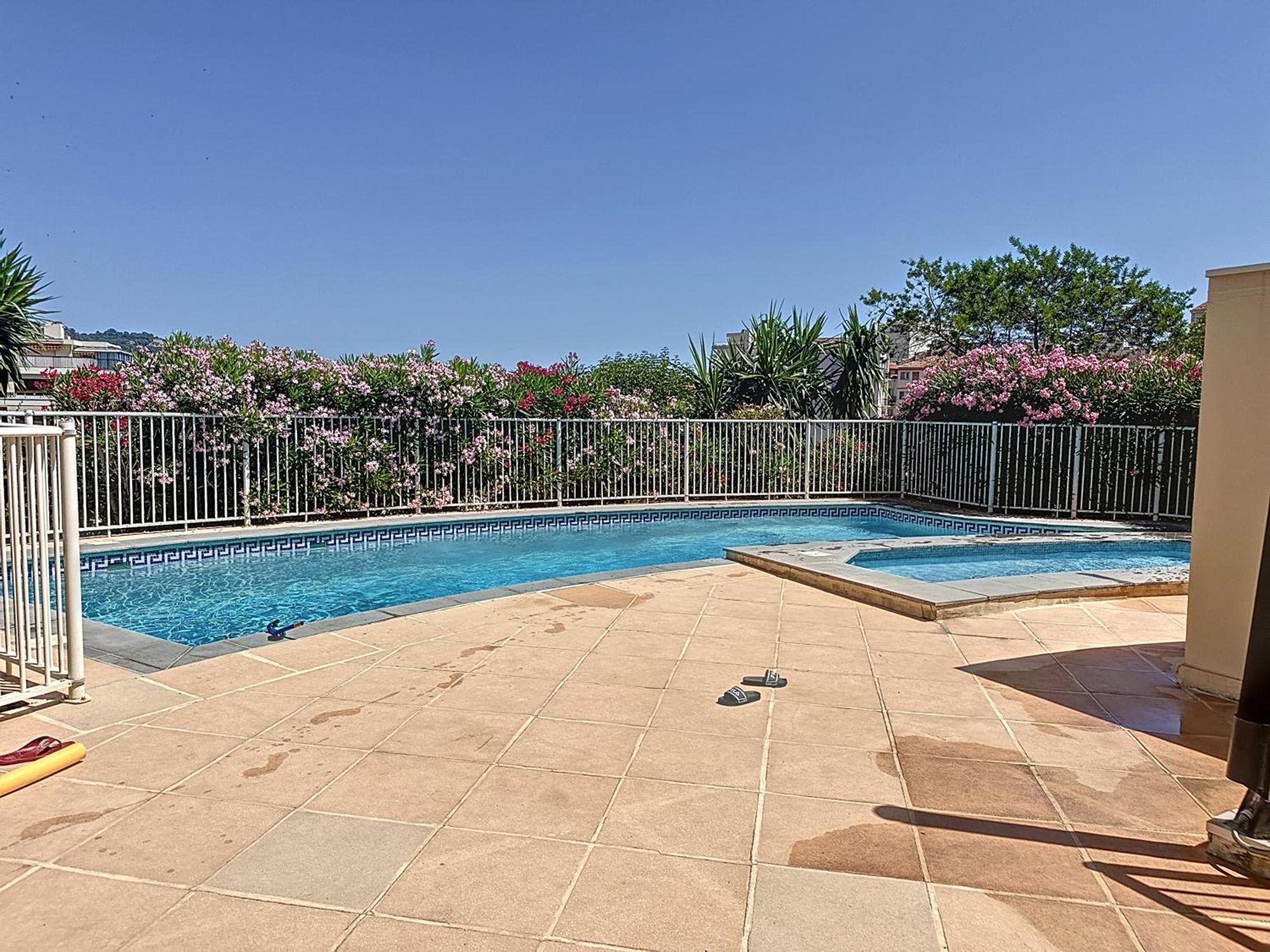 Apartment 2 Bedroom With Pool 2 Bathrooms 339 Cannes