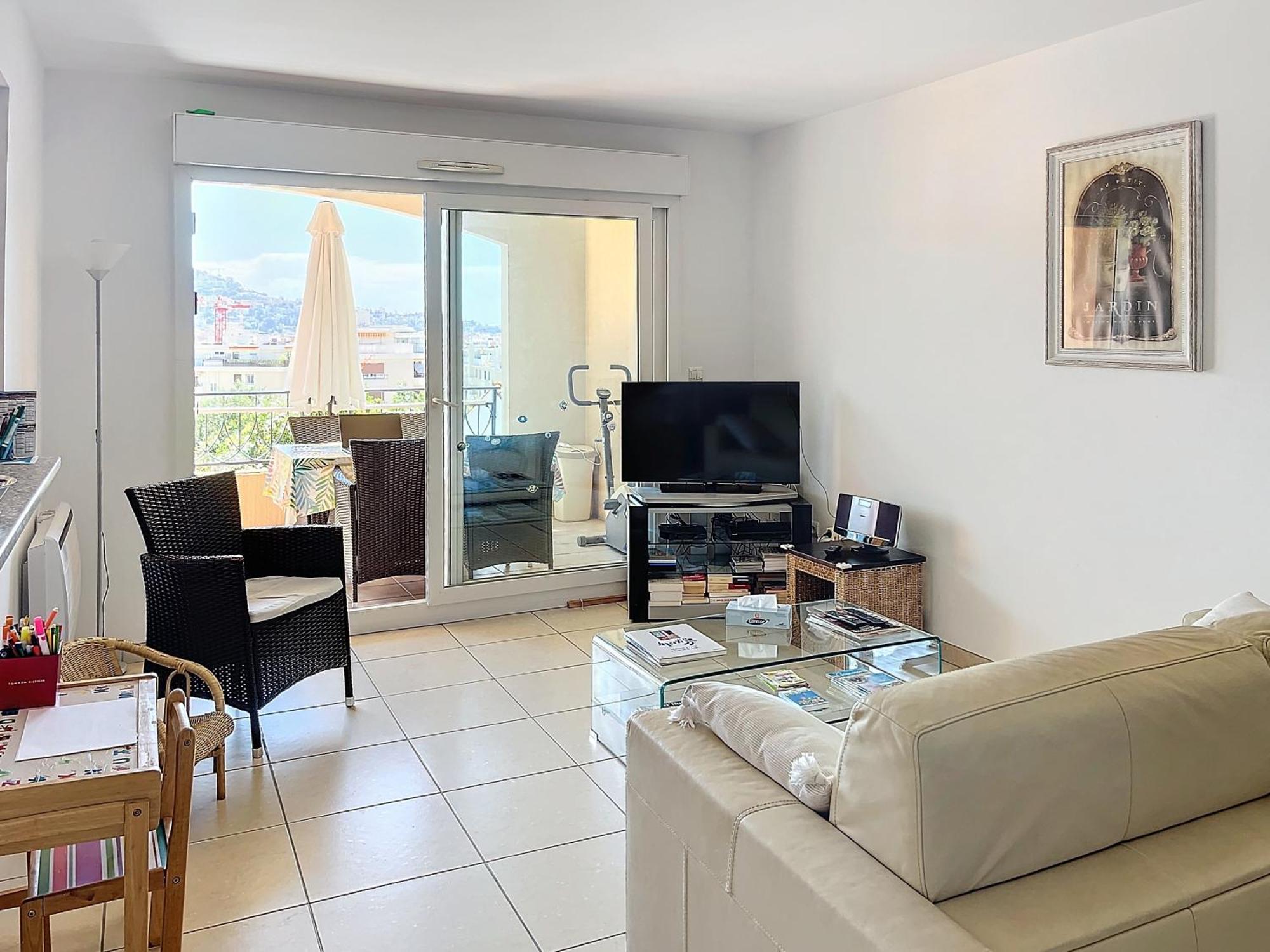 2 Bedroom With Pool 2 Bathrooms 339 Apartment